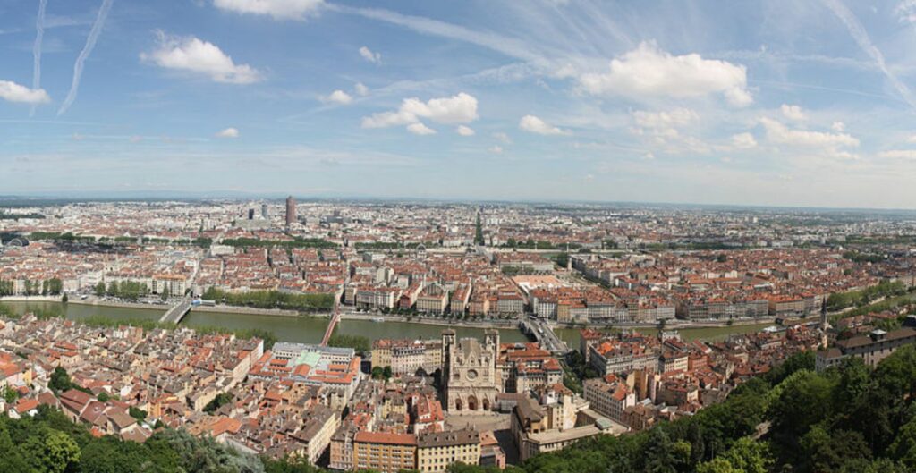 Sweat personnalisé à Lyon